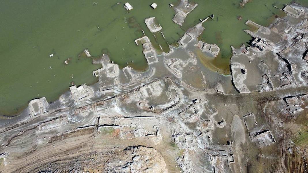 55 haneli köy, adaya taşınmıştı: Yıllar sonra ortaya çıktı! İklim krizi nedeniyle seviye düştü 7